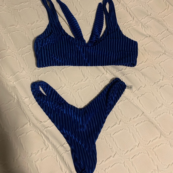 Zaful bikini set - Picture 2 of 4